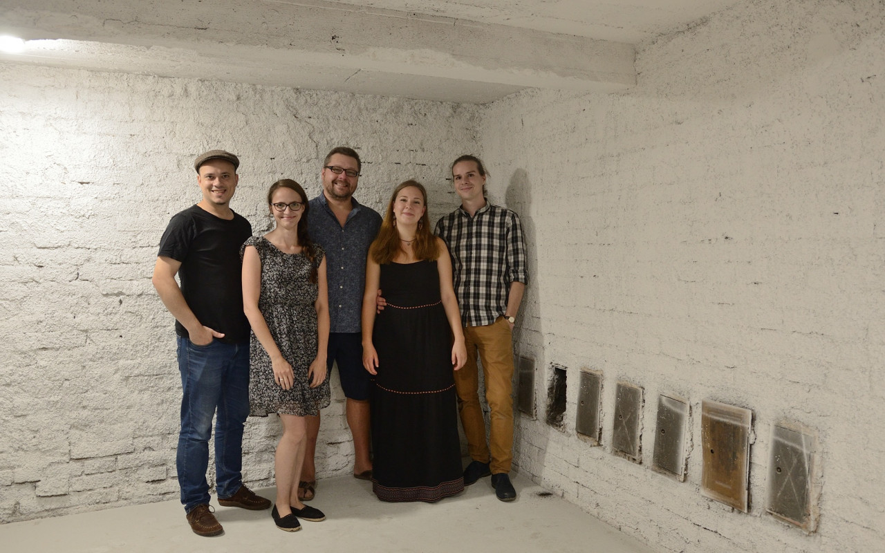 Debutové CD Kořeny - Kapela Vína