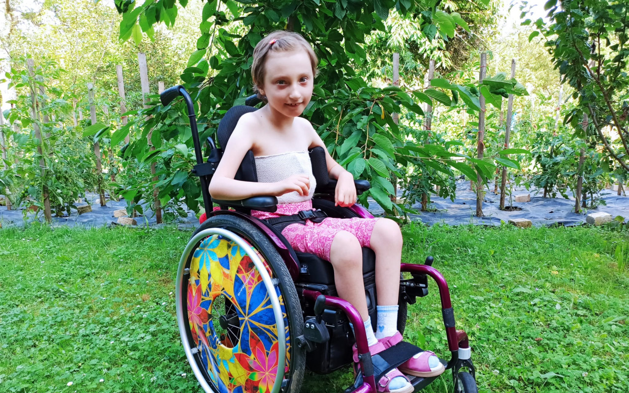 Rehabilitace pro Kačenku, aby mohla chodit