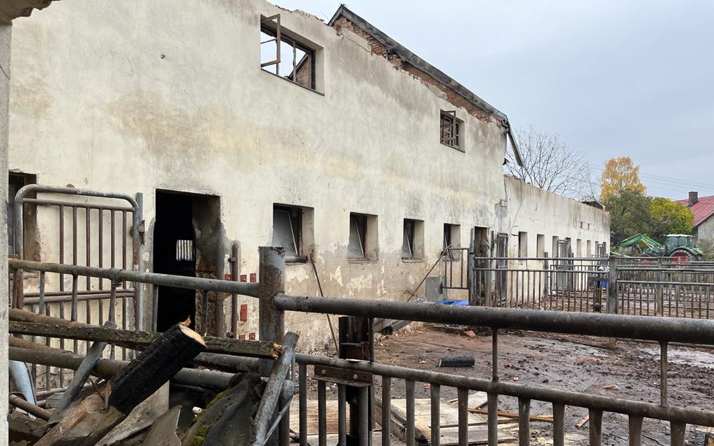 Přispěli jste na výstavbu nové stáje pro dobytek po požáru