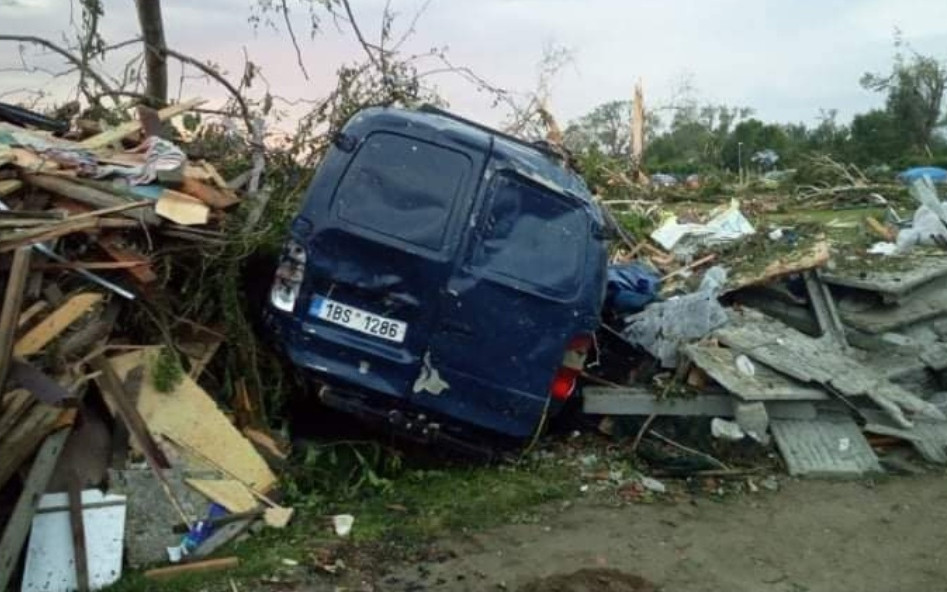 Pomohli jste Honzovi a Tildě, které zasáhlo tornádo