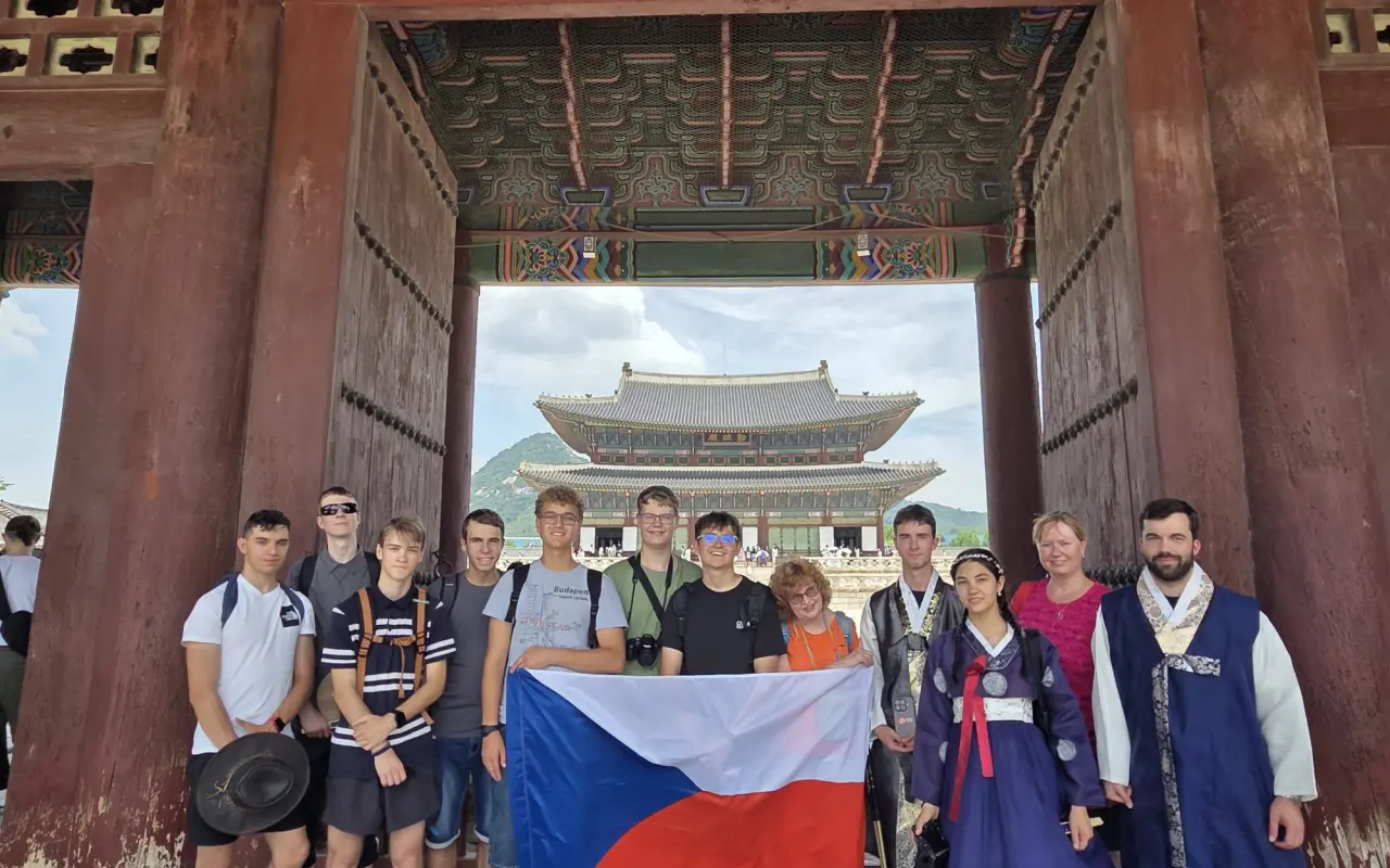 Pomozte Gyza Teamu reprezentovat ČR na robotické soutěži v Jižní Koreji