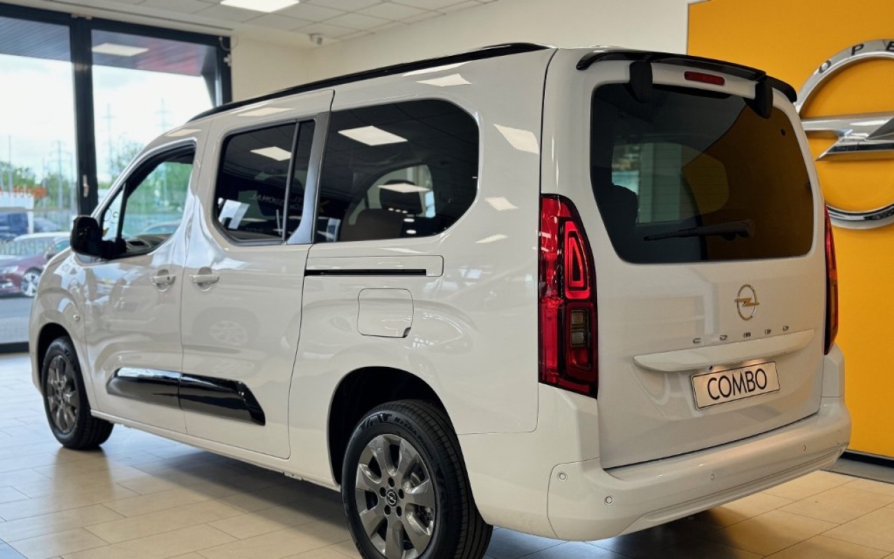 Pomohli jste Tobíkovi koupit automobil