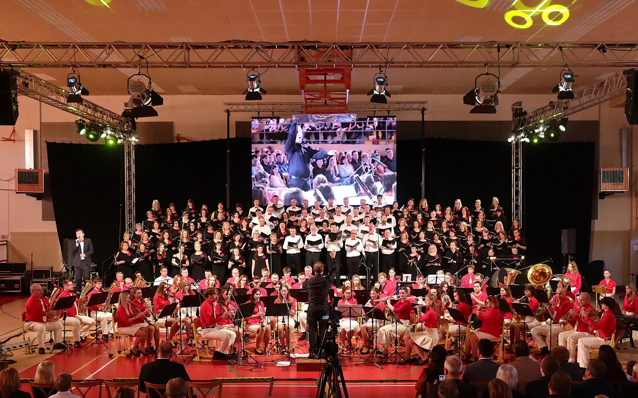 Dechový orchestr jede na soutěž do Číny