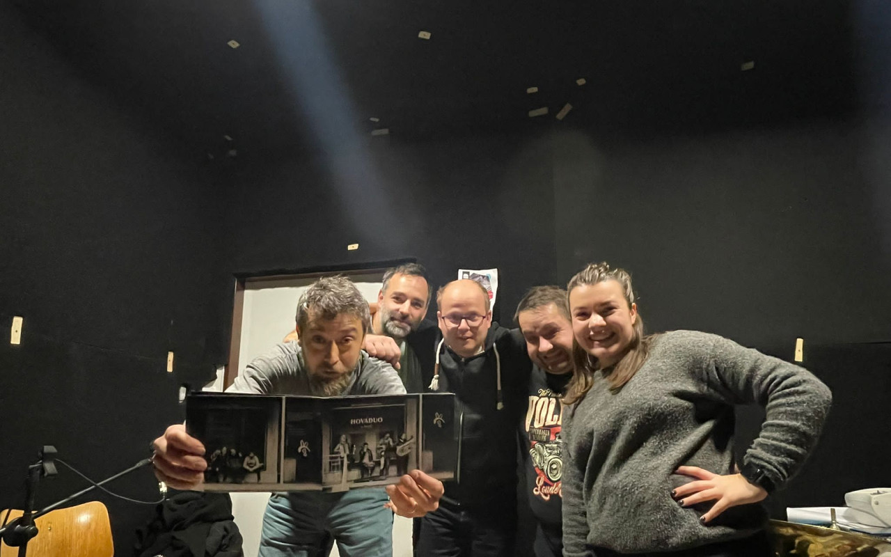 HOVADUO - album Pro každý den s úsměvem