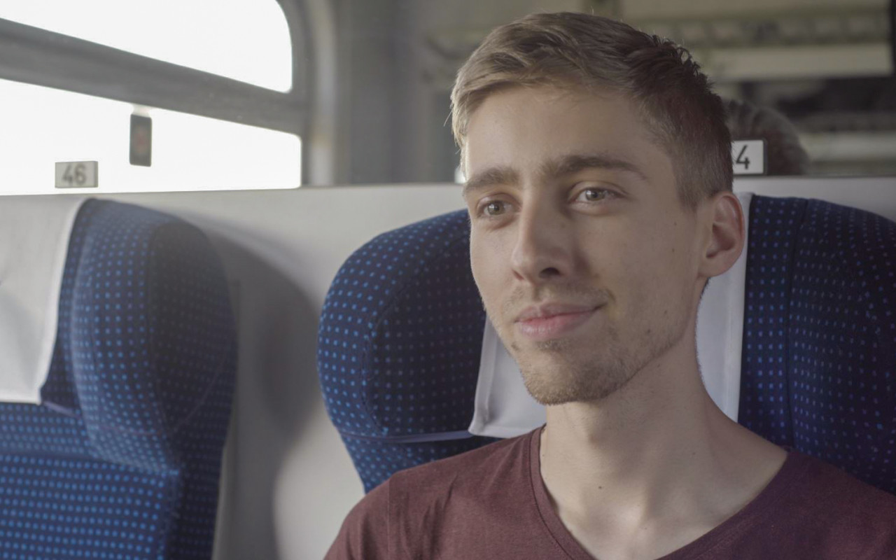 Hra na hru - absolventský film odehrávající se ve vlaku 🚂