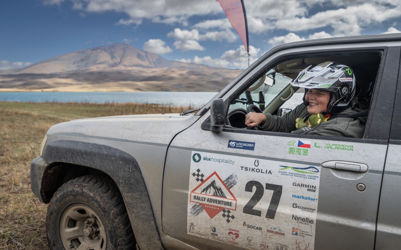 Žabáci jedou s Vitarou do Gruzie: Podpořili jste jejich off-roadový sen!