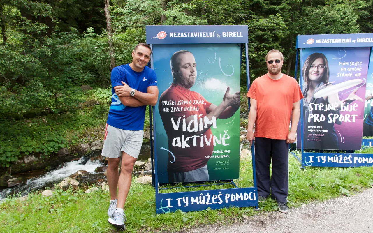 Pomozte nevidomému na Stezku Českem