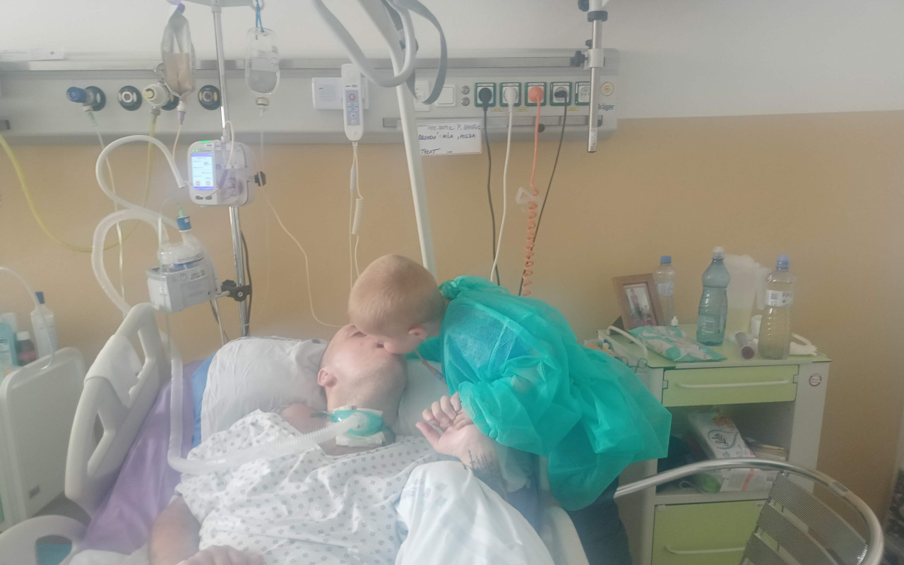 Neurorehabilitace a důstojný život pro Miloše - tátu tří malých dětí