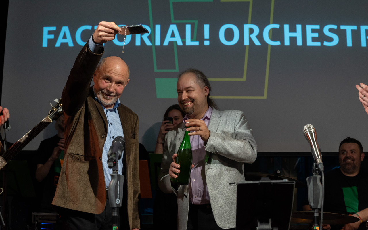 Factorial! Orchestra vydává CD Fact! Party