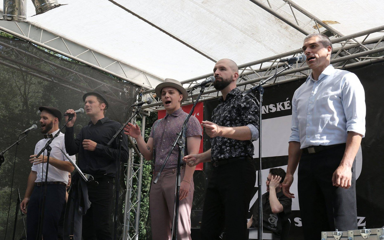 Voices.cz restart po virové stopce