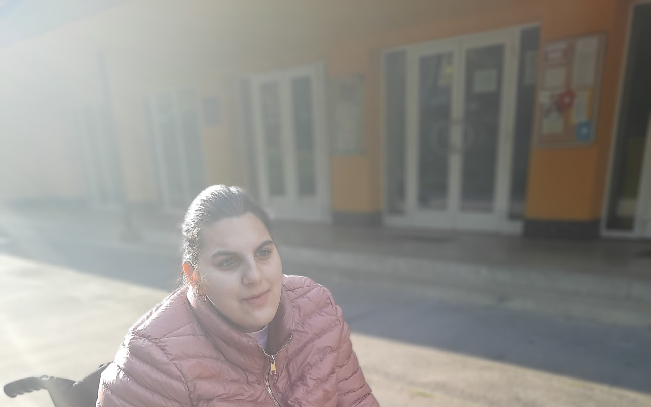 Automobil pro Ivanku, která trpí Dandy-Walkerovou malformaci
