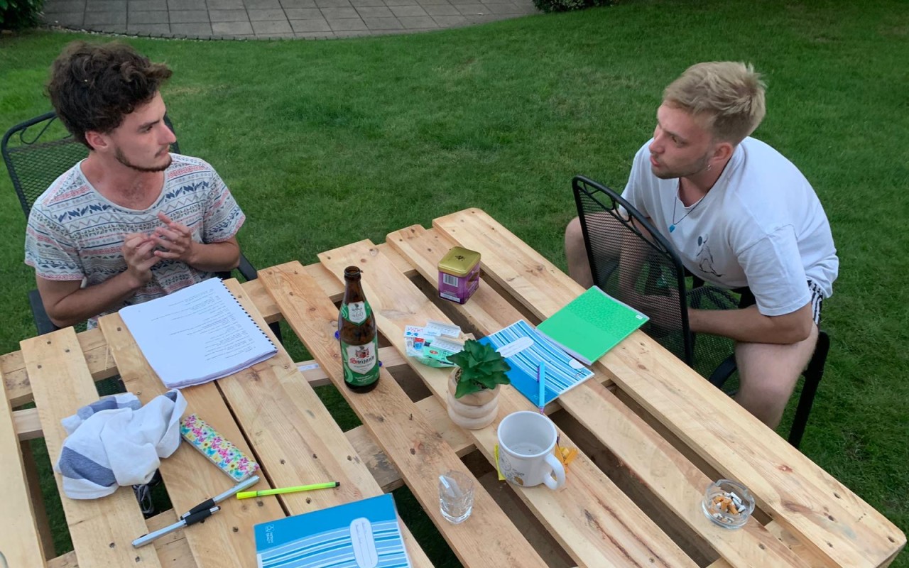 Podpořili jste autorské divadelní představení - živožití - aneb. "HraNa Spolubydlení"