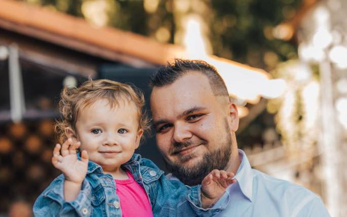 Pomohli jste Lucii a holčičkám po tragické ztrátě tatínka
