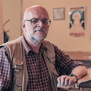 Podpoř znovuvydání knihy Derviš na poušti (1937) od znalce Orientu Josefa Aula