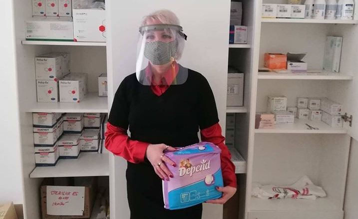 Obličejové štíty pro pracovníky první línie v Praze