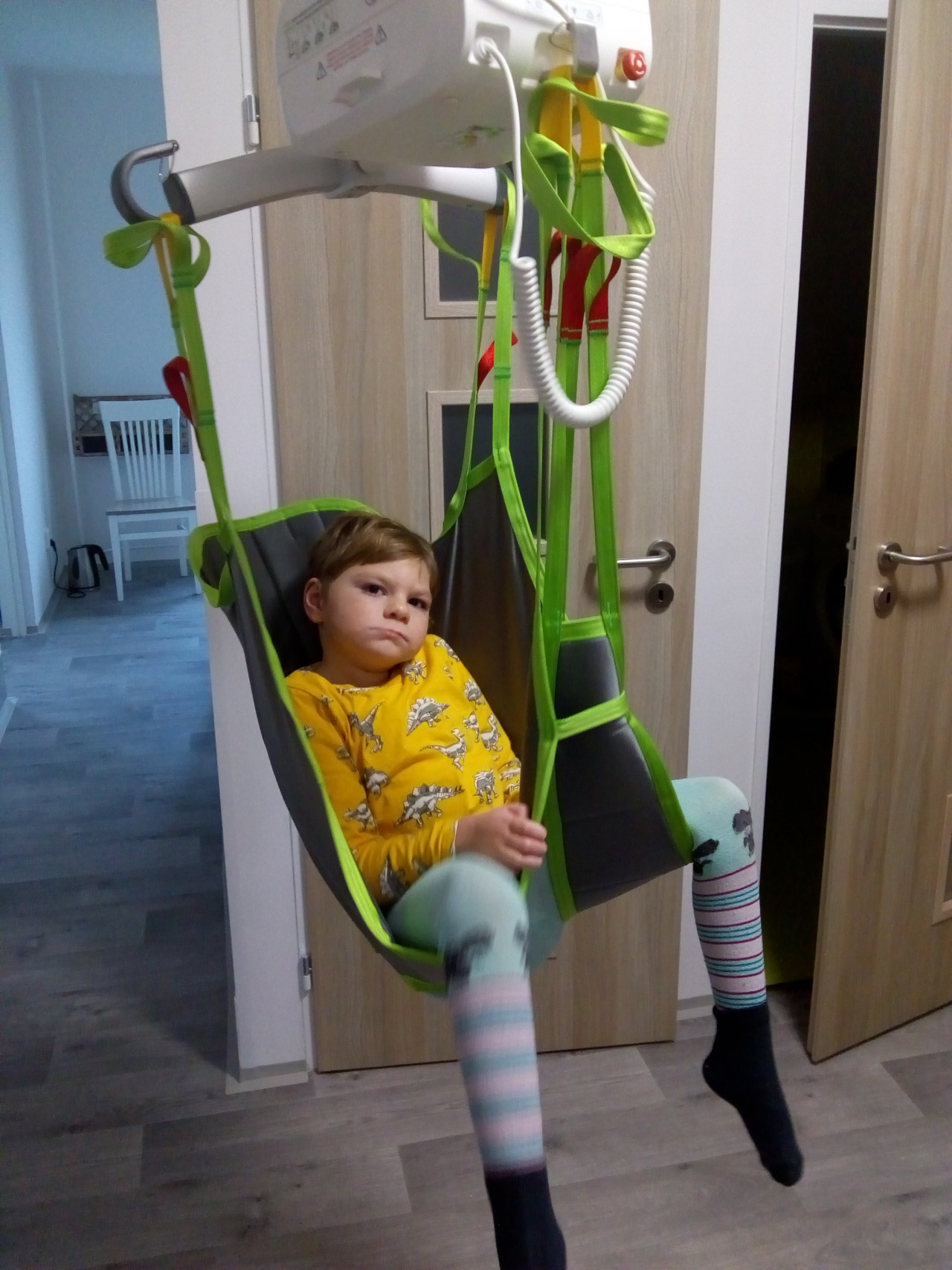 Těžce postižený Míša potřebuje bezbariérovou koupelnu a úpravu bytu
