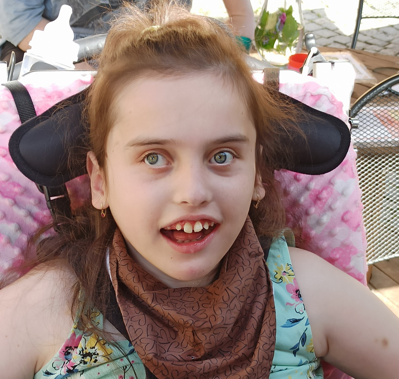 Štěpánka bojuje s těžkým handicapem, potřebuje stropní asistenční systém
