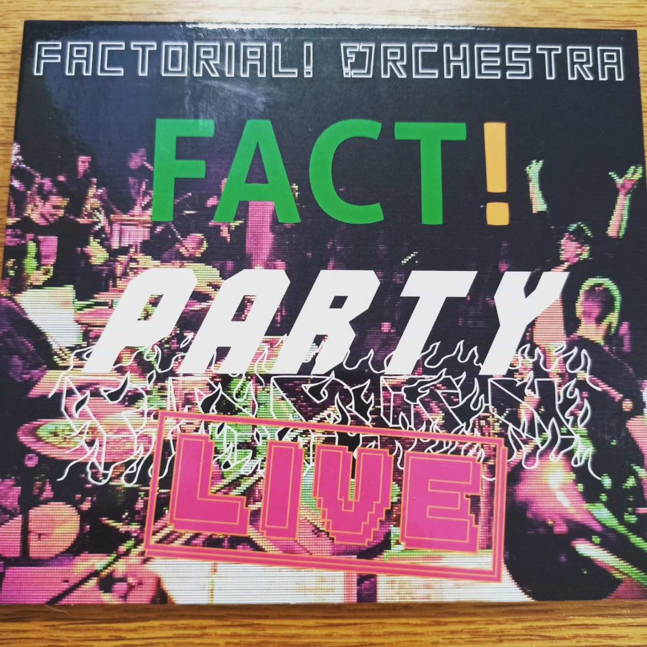 Factorial! Orchestra vydává CD Fact! Party