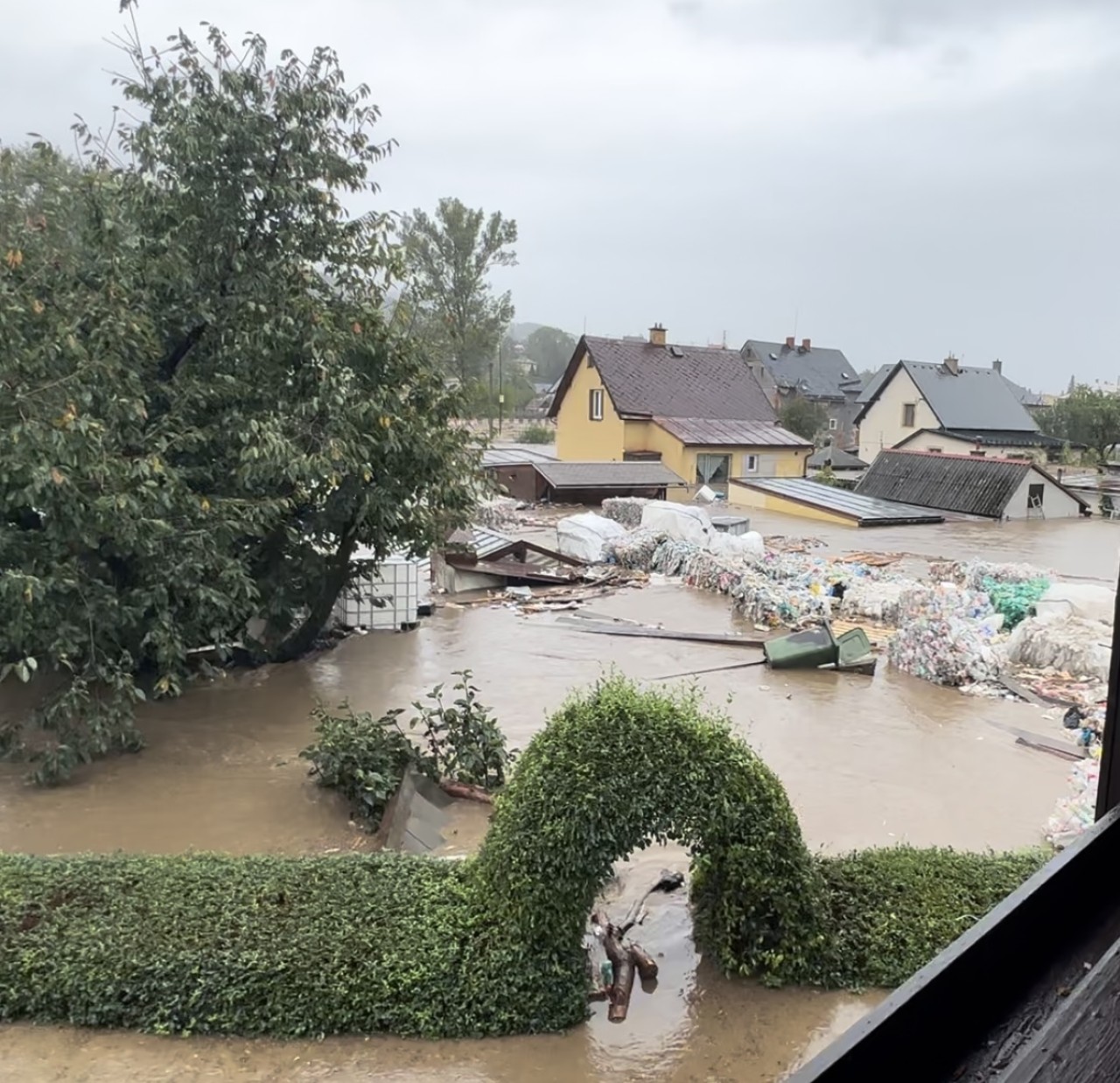 Pomohli jste rodině z České Vsi zachránit dřevostavbu po ničivé povodni