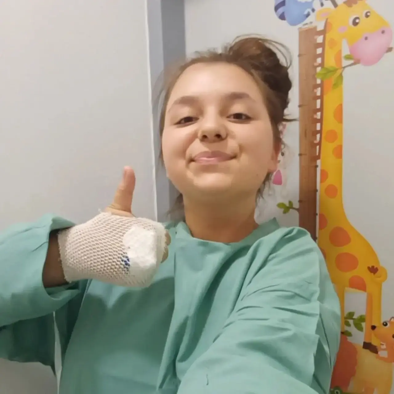 Nele na nové zuby