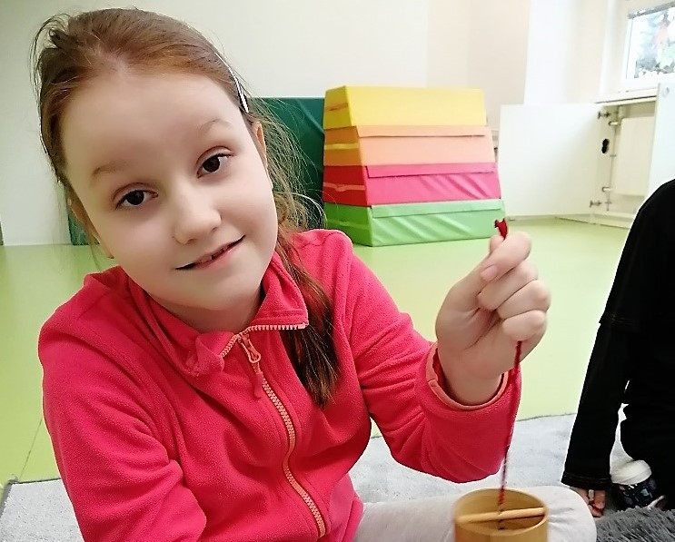 Schodištní sedačka pro Sárinku