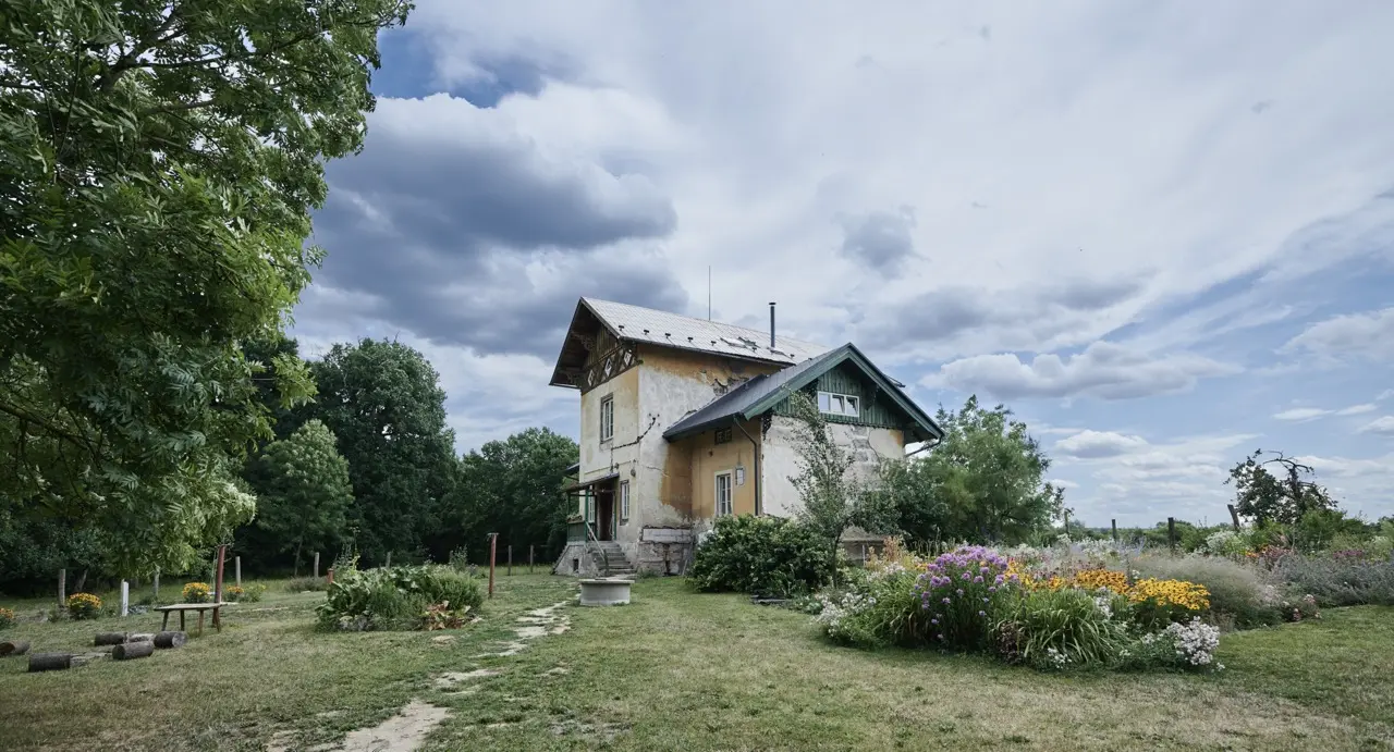Podpořte Cabin Studio v Pěčicích