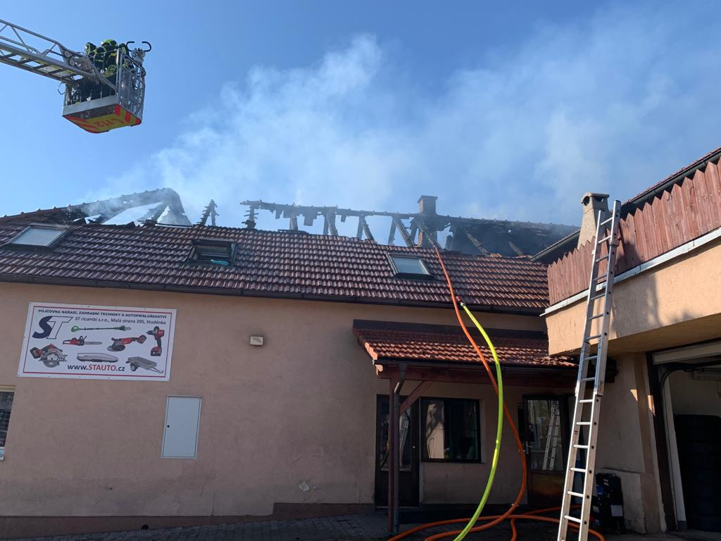 Pomoc servisů Lassa Michalovi Sekyrovi ve Studénce