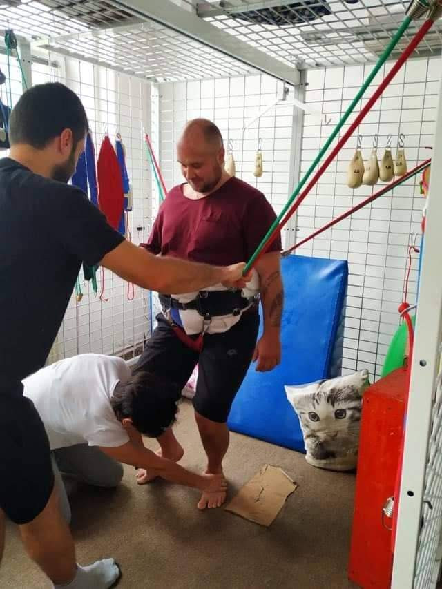 Karel dělá pokroky, aby mohl zase aktivně žít