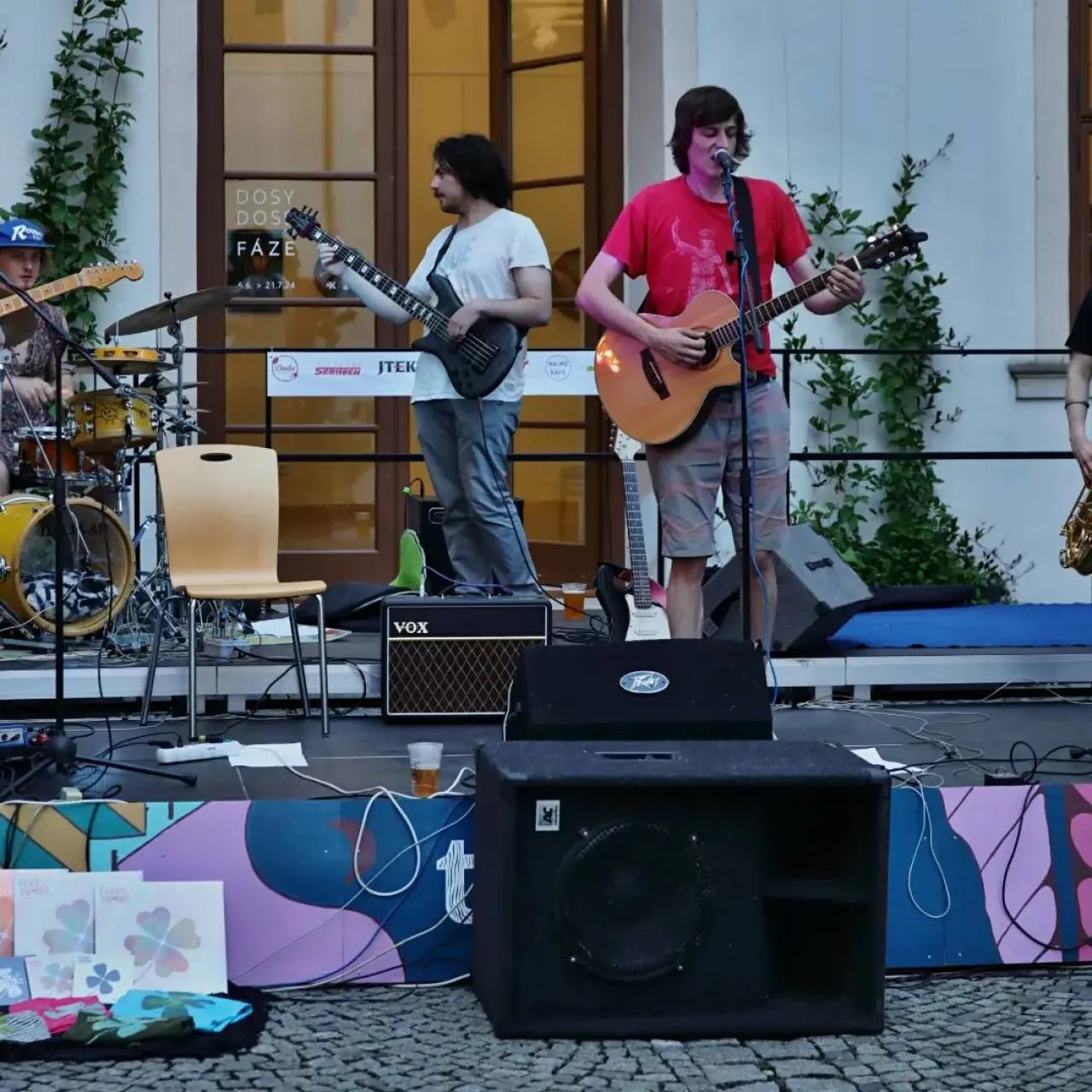 Buďte s námi TU! Podpořte festival současného umění ve Šternberku