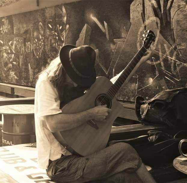Co dostaneme na Ježíška? Živý koncert s kapelou na vinylu
