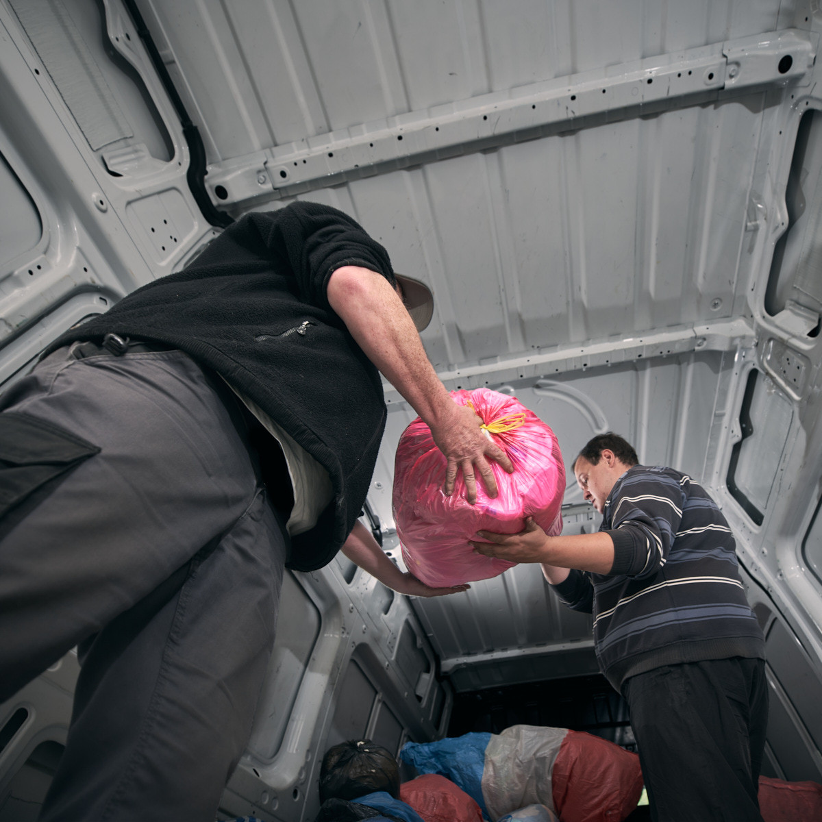 Zachraňme Charitní bazar Baltazar, sociální podnik, který pomáhá lidem v nouzi