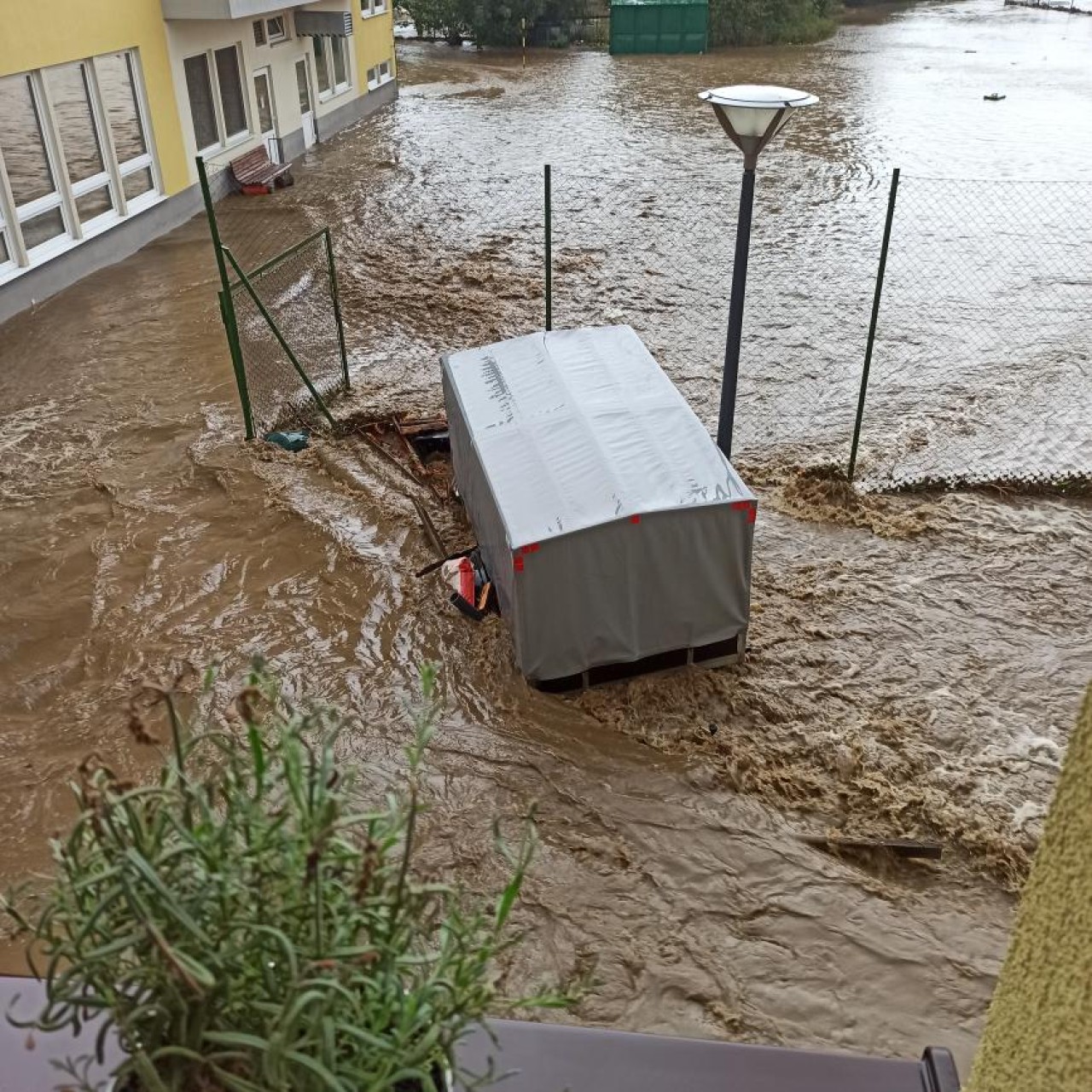 Děkujeme, že nám pomáháte po povodni, My WOSS - Ponožkový svět Jeseník