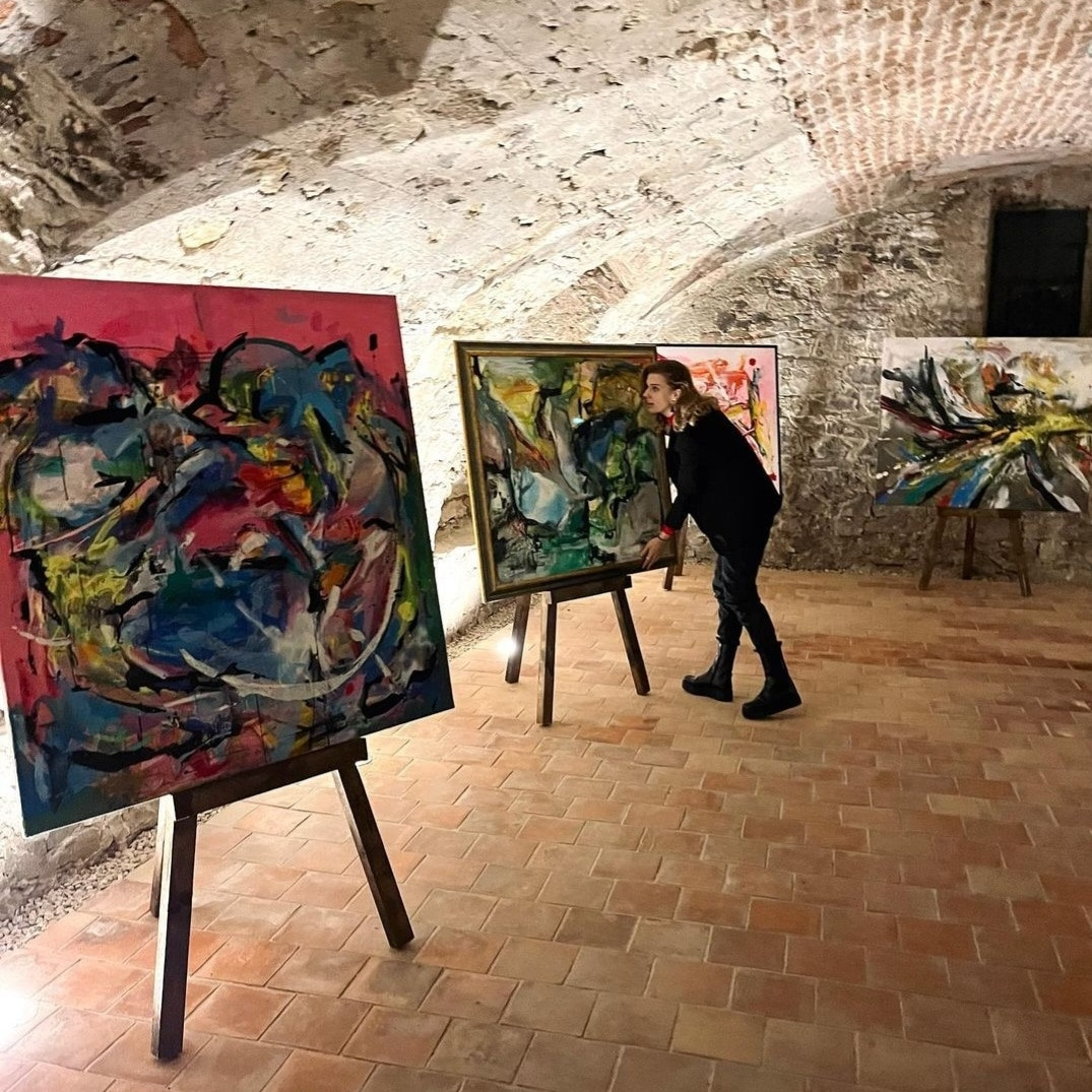 ART CLUB LORETA