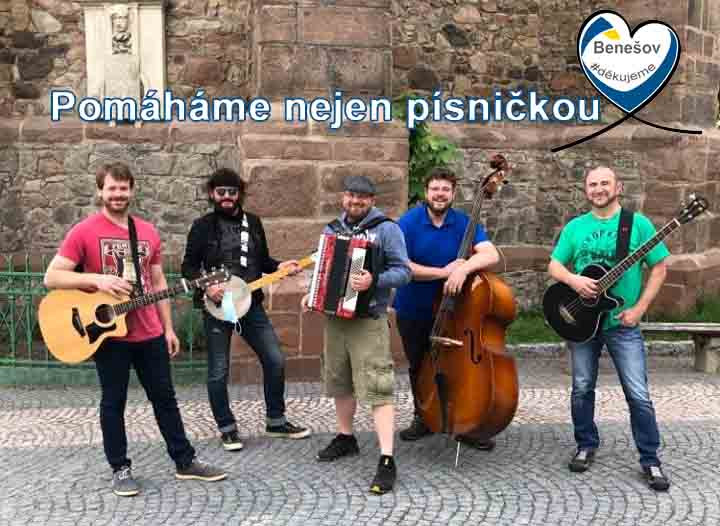 Bezbariérová houpačka pro benešovské hřiště