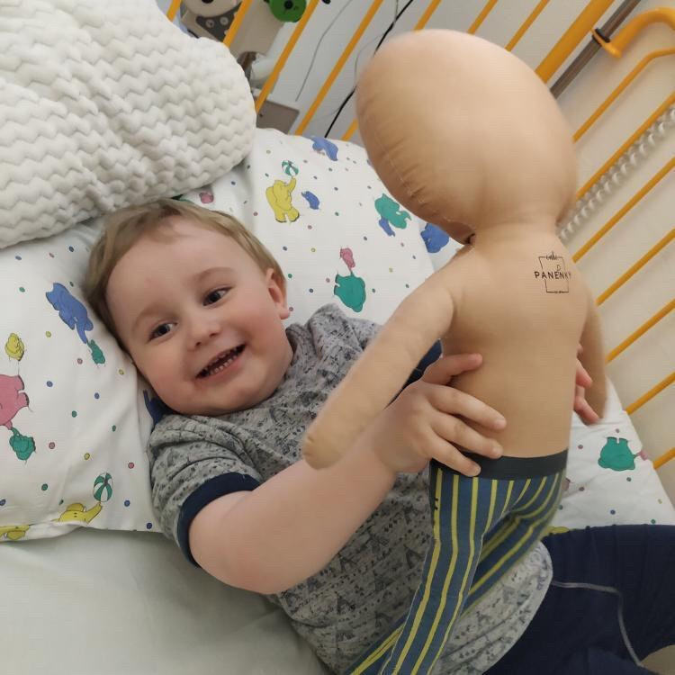 Onkopanenky: Parťáci a pomocníci v léčbě pro nemocné děti