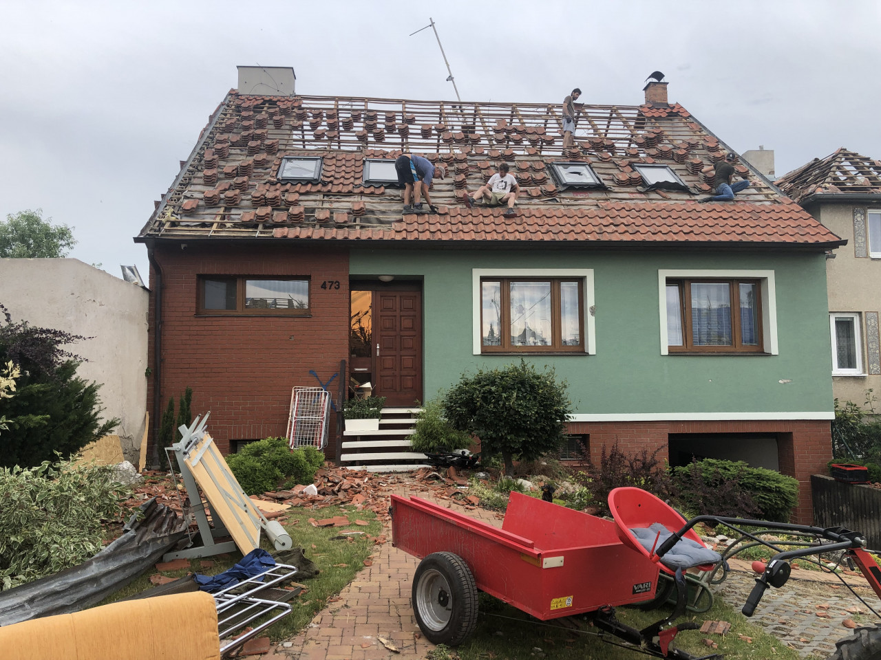 Složili jste se na pomoc pro Anetu a její rodinu, kterým tornádo zničilo 5 domů