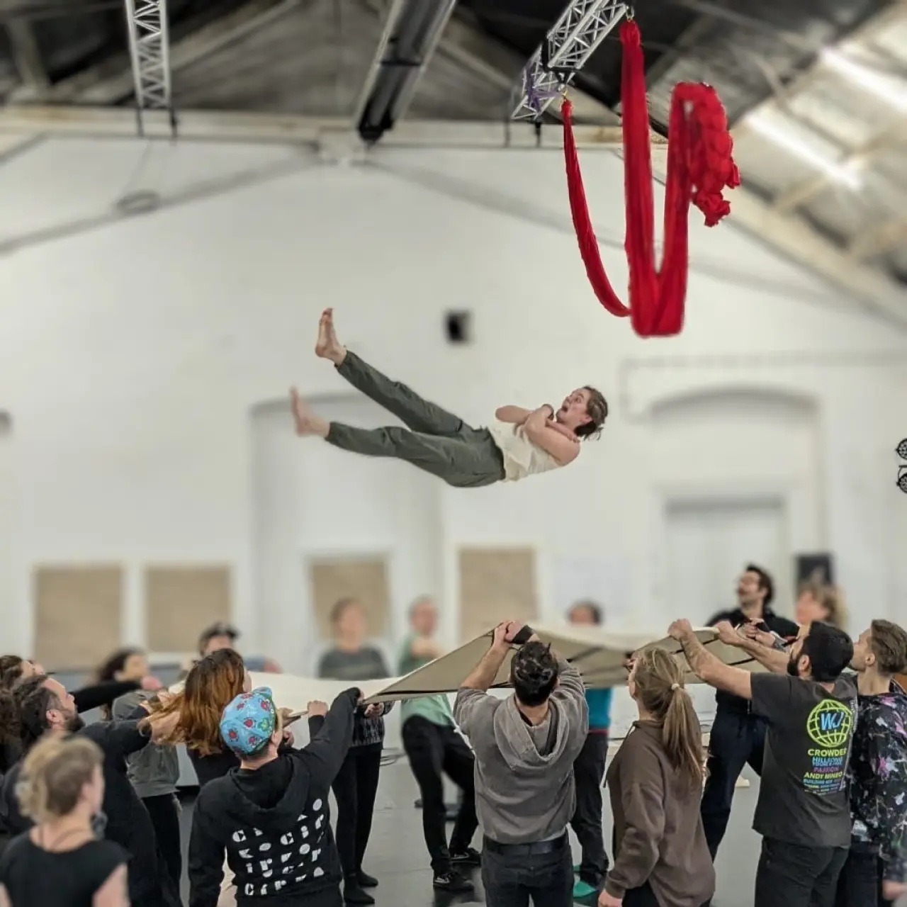 Circus pedagogy: a year to learn, a life to teach