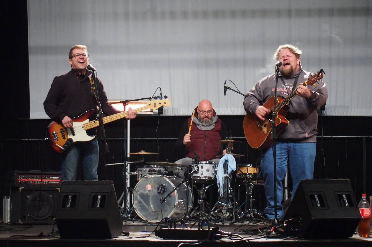 Koncert folkaře Montyho #kulturažije