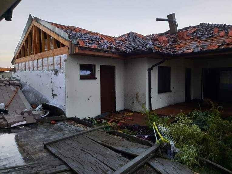 Pomohli jste Vlaďce Jůvové, která přišla při tornádu o střechu nad hlavou