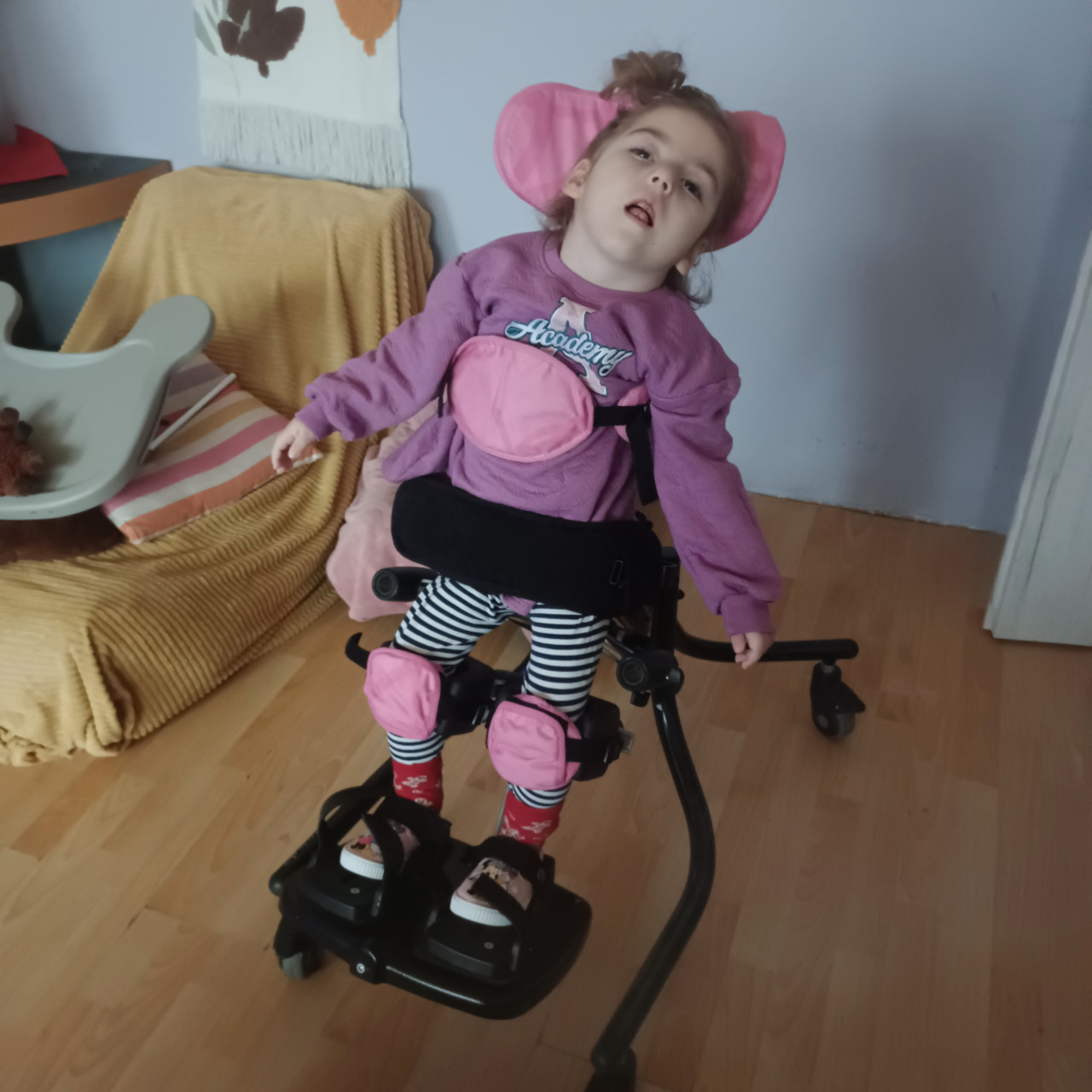 Pomozte Johance vybojovat si místo na tomto světě