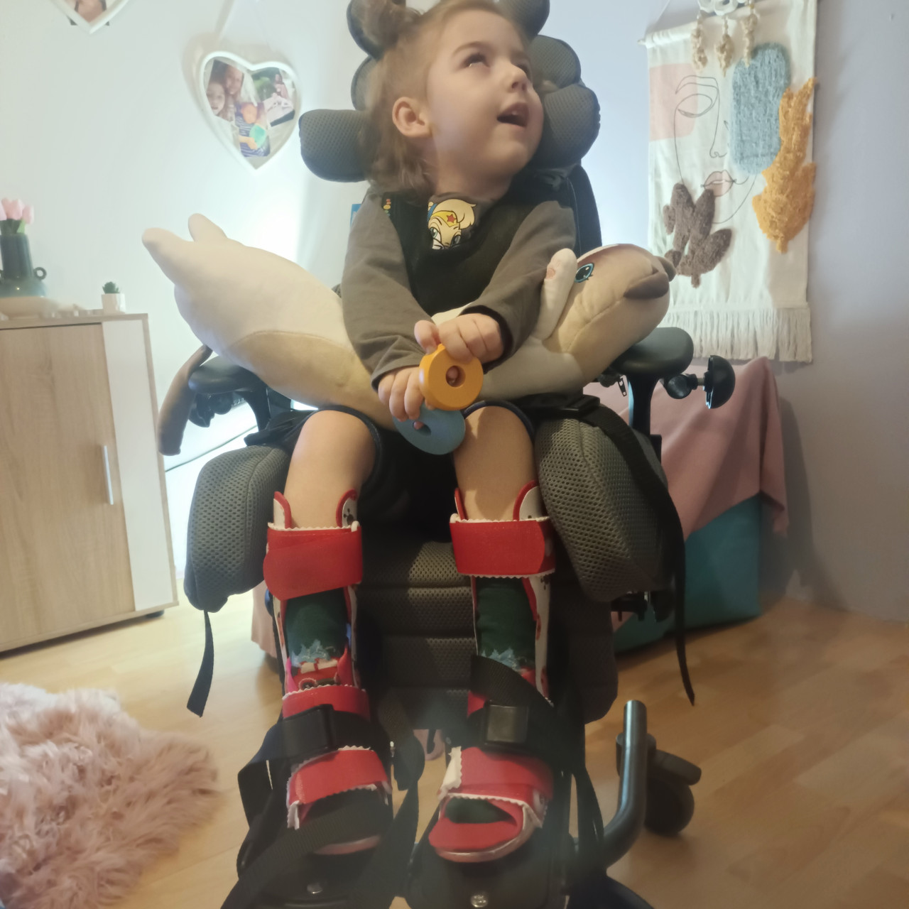 Pomozte Johance vybojovat si místo na tomto světě