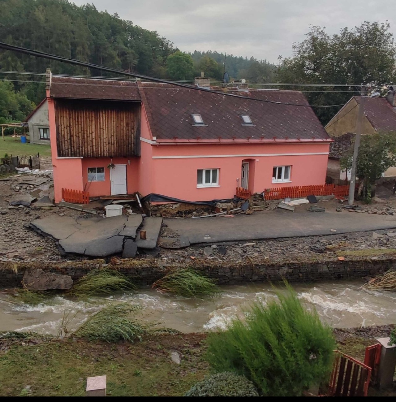 Cesta k domovu po ničivých povodních