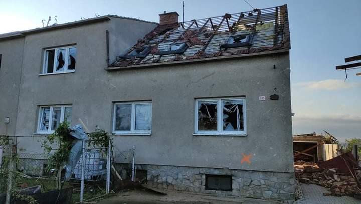 Tornádo nám vzalo domov a střechu nad hlavou