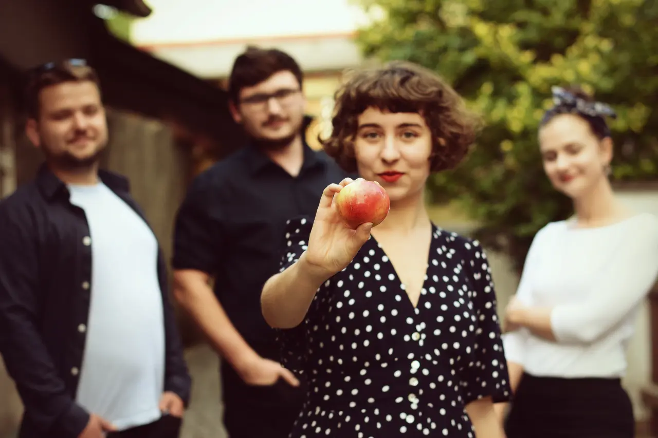 Podpořte vznik debutového alba kapely JAZZ APPLES