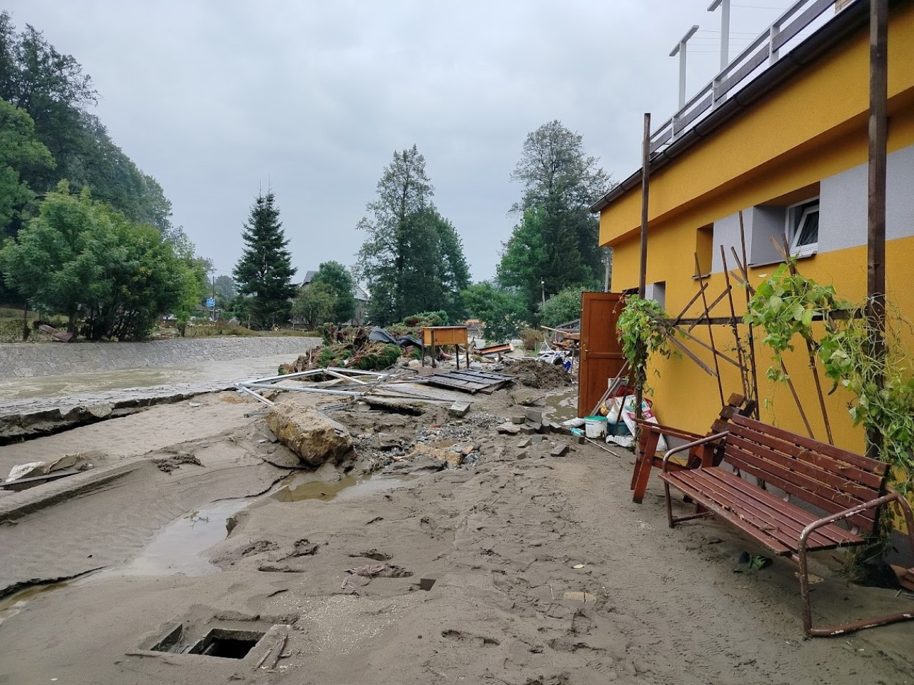 Pomohli jste zrekonstruovat dům zničený povodněmi