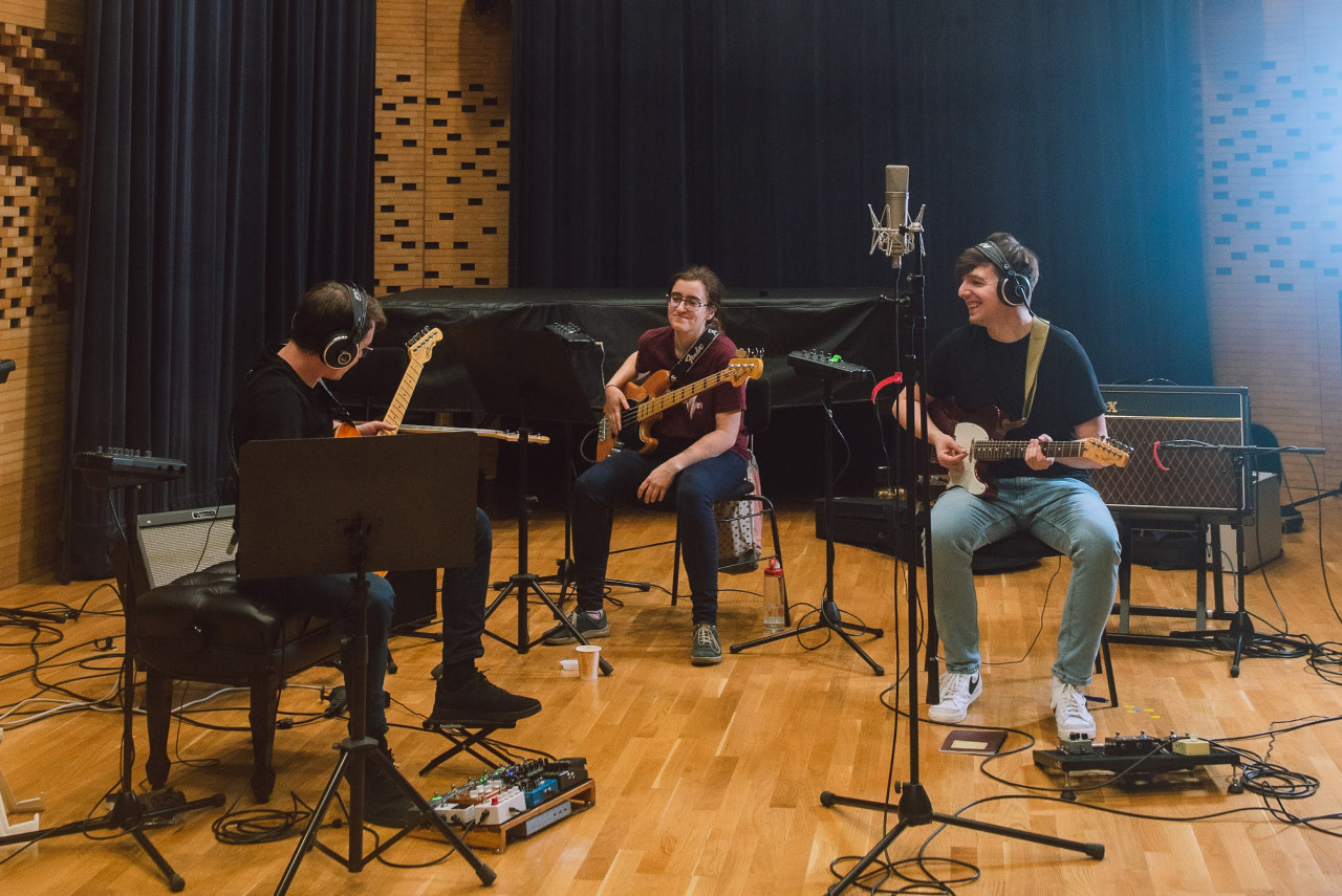 Pomoz kapele Něco si přej vydat debutové album