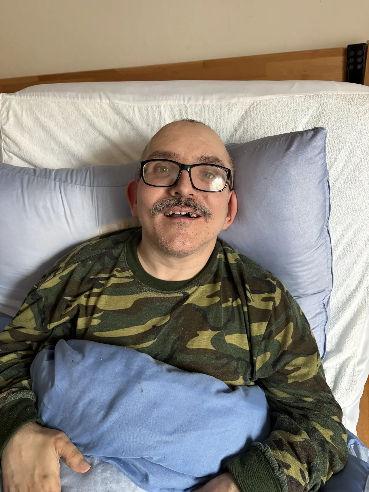 Pomohli jste zajistit péči a pomůcky pro muže s těžkou mozkovou obrnou