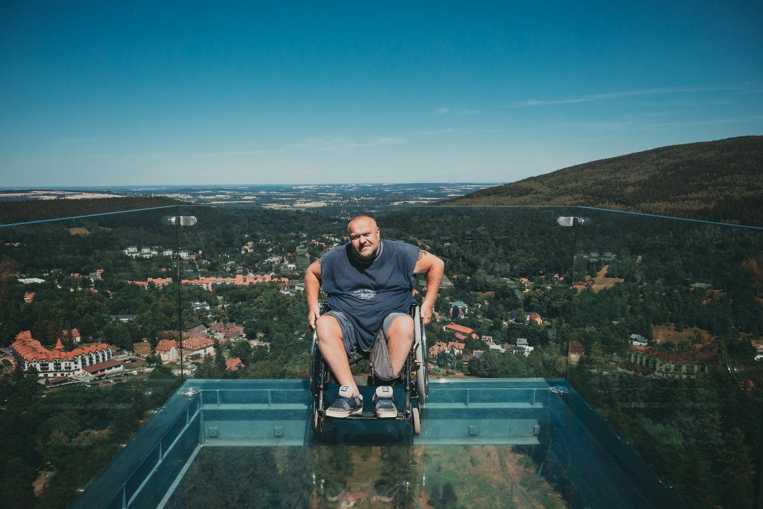 Pomohli jste zakoupit invalidní vozík