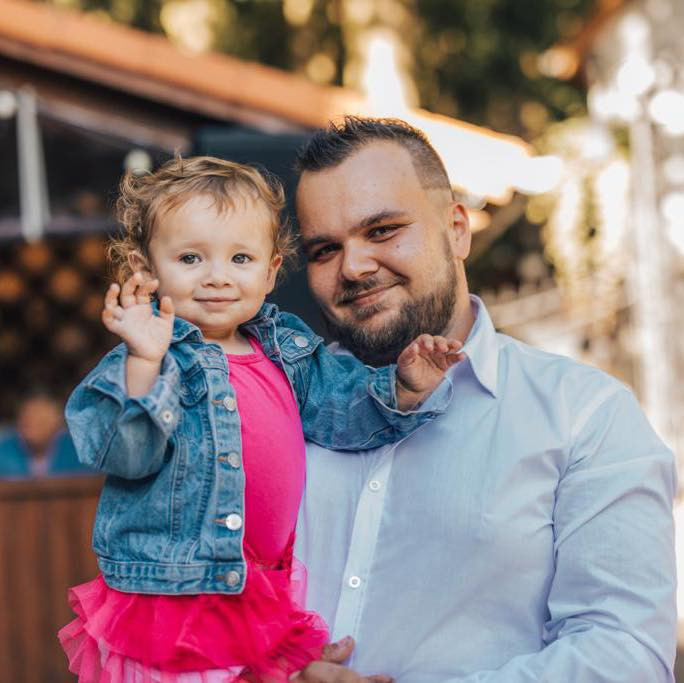 Pomohli jste Lucii a holčičkám po tragické ztrátě tatínka