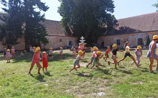 ZACHRAŇME ZÁMEK PTENÍ